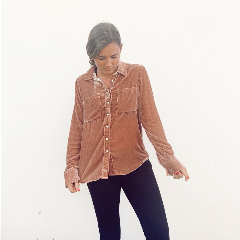 Francesca’s Velvet Button Up